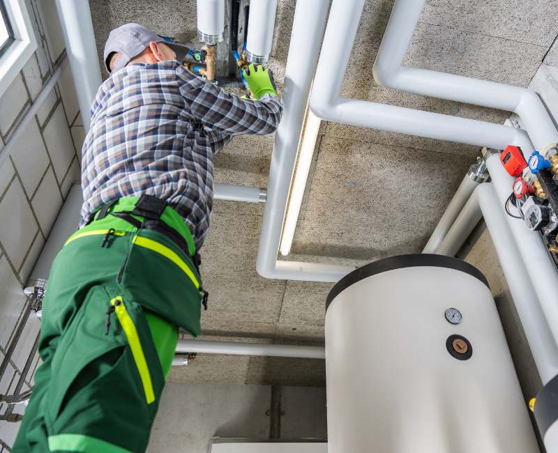 Servis a čistěni otopných ploch Ideal Heating - Montáž a servis tepelných čerpadel a klimatizací
- Topenářské a instalatérské práce
- Servis a čistěni otopných ploch, úprava kvality topné vody
- Jadrove vrtani